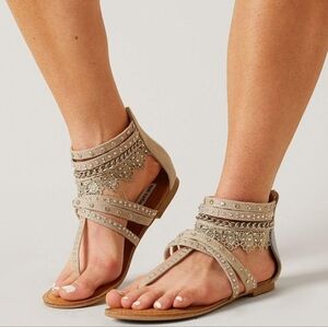 Not Rated Cream & Silver Embellished Sandals - Size 8 - Like New in Box